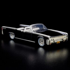 RLC Exclusive '61 Lincoln Continental