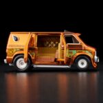 RLC Exclusive '70s Dodge Tradesman Van (JCP23) - Image 7