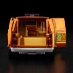 RLC Exclusive '70s Dodge Tradesman Van (JCP23) - Image 4